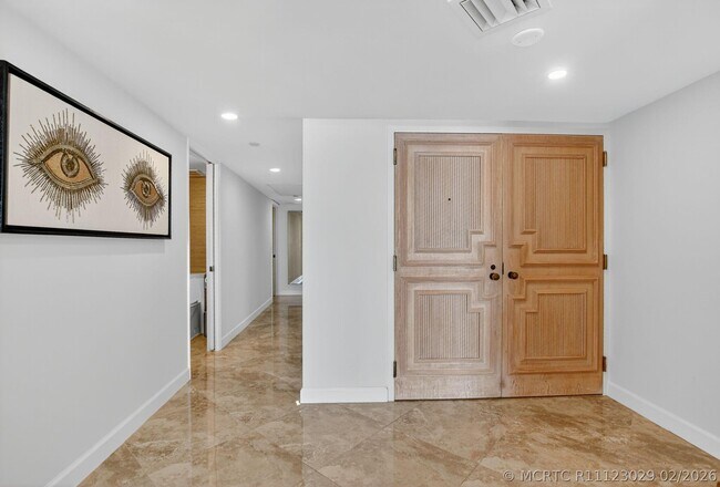 Building Photo - 1500 S Ocean Blvd
