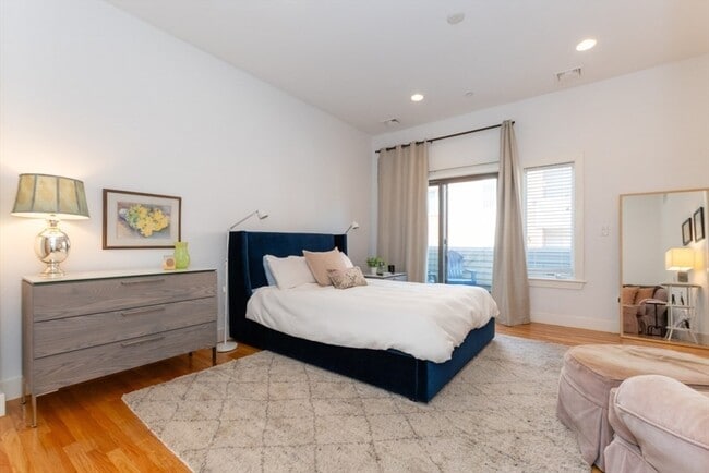 Building Photo - 769 Heath St