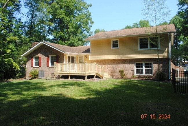 Building Photo - 102 Epworth Dr