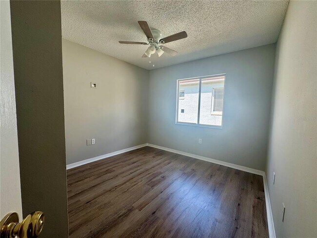 Building Photo - 4301 Country Hills Blvd