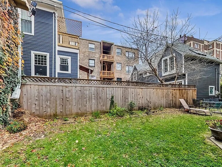 Building Photo - 5600 S Blackstone Ave