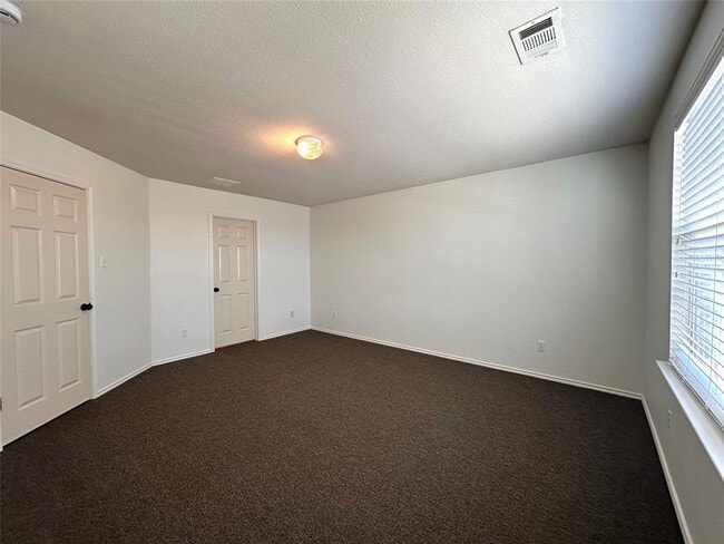 Building Photo - 11909 Big Sky Dr