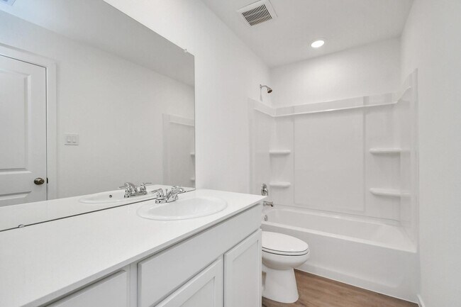 Building Photo - 18710 Gissi Dr