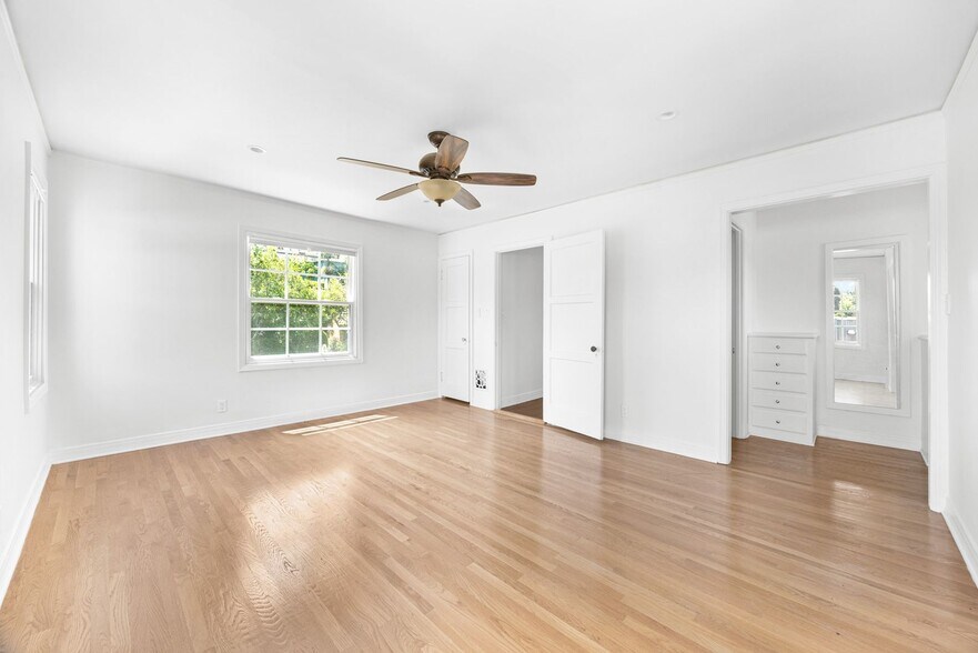 Building Photo - Stunning, remodeled rental in Historic Fra...