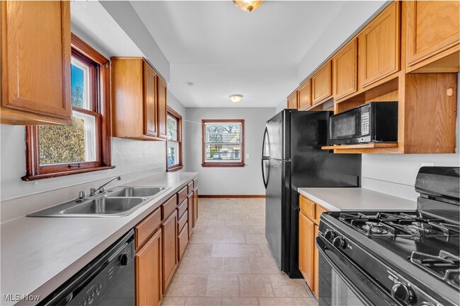 Building Photo - 5607 Allanwood Dr