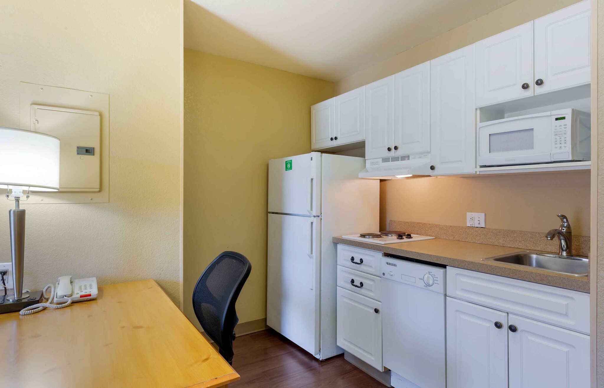 Building Photo - Furnished Studio-Boston - Woburn