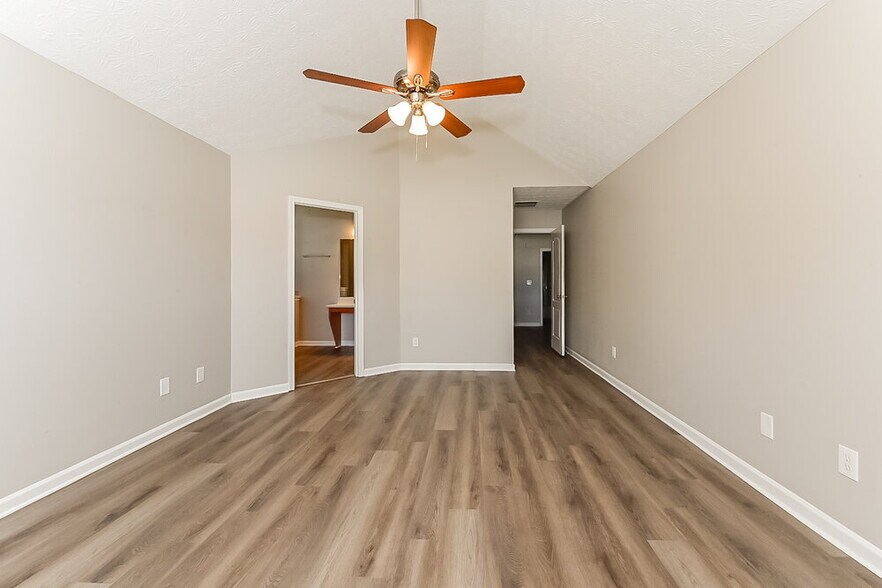 Building Photo - 2407 Brookgate Way