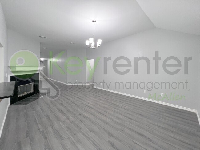 Building Photo - Gorgeous 4 bed/ 2 bath home in Sharyland Plantation (Mission, TX)