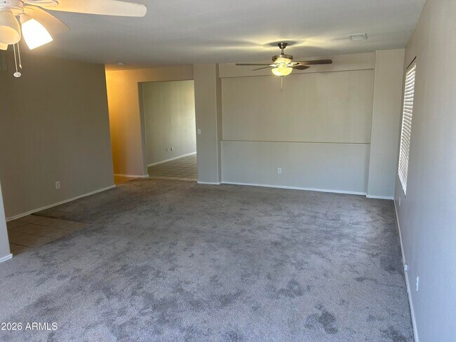 Building Photo - 16112 N 138th Dr