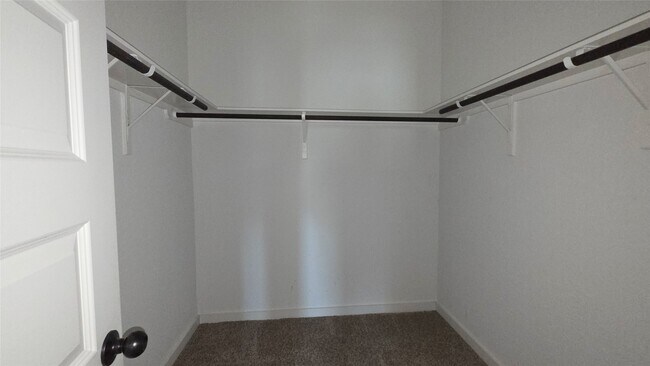 Building Photo - 9721 Grosbeak Ln