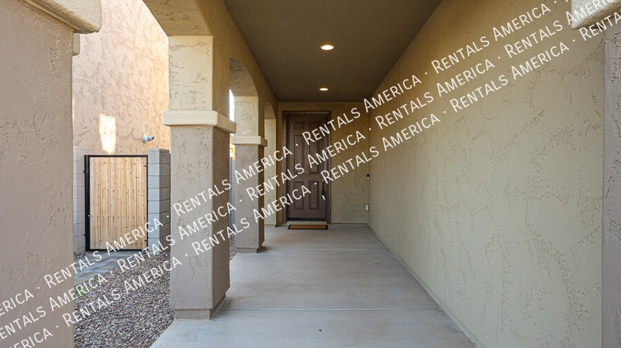 Building Photo - 17611 W Missouri Ave