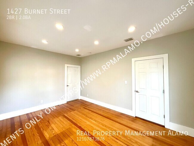 Building Photo - 1427 Burnet St