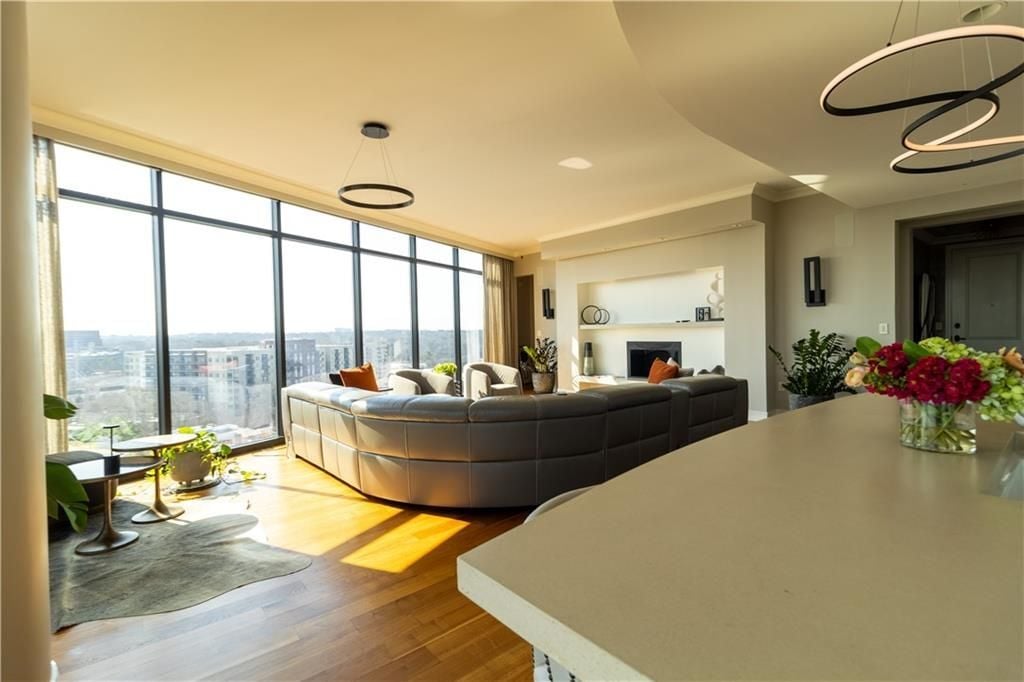 Building Photo - 2233 Peachtree Rd