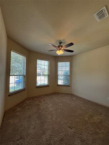 Building Photo - 2604 Triangle Leaf Dr