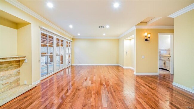 Building Photo - 6772 Randiwood Ln