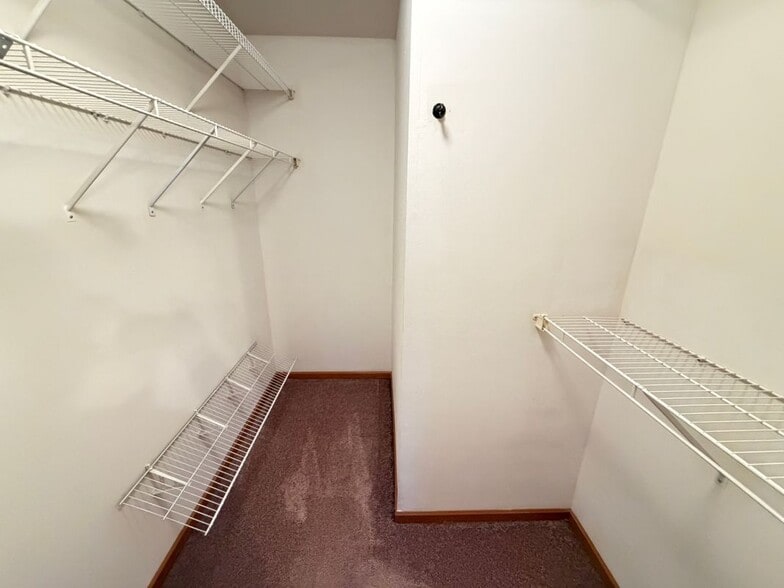 Building Photo - 301 Harbour Town Dr