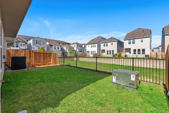 Building Photo - 1916 Huntly Chase Dr