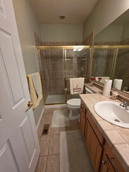 Building Photo - 9536 W Avalon Dr