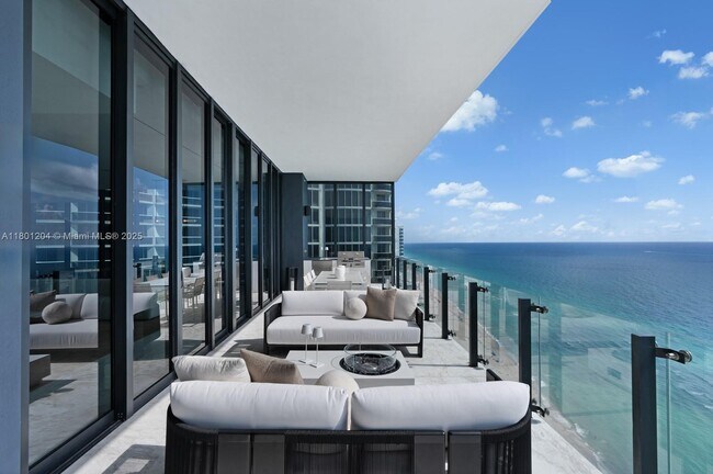 Building Photo - 17141 Collins Ave