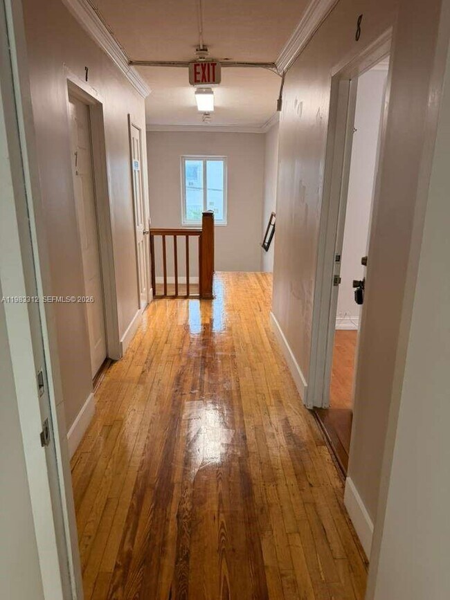 Building Photo - 7928 Harding Ave