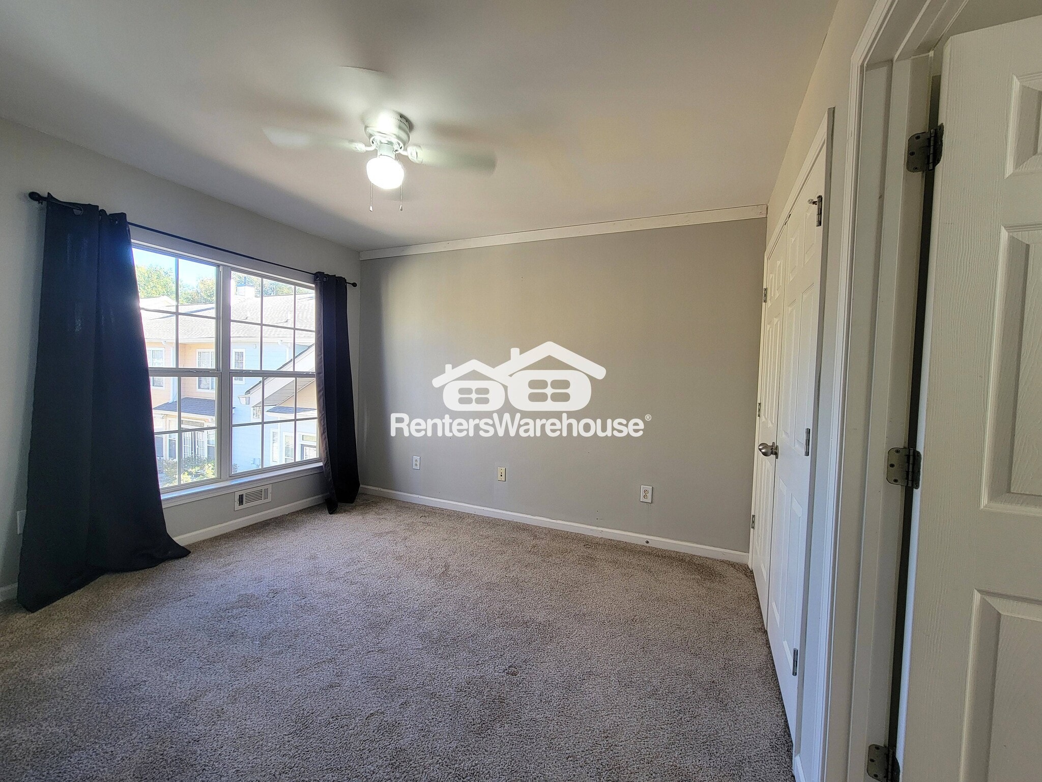 Building Photo - 52 Glenn St SE