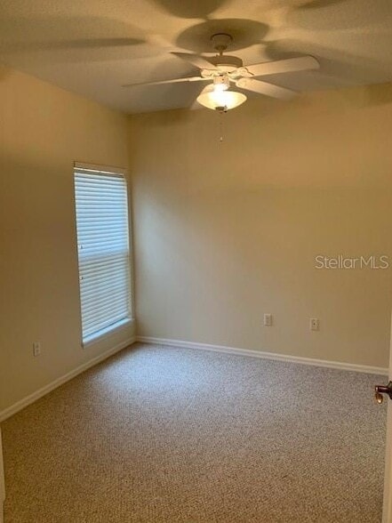 Building Photo - 3625 Square W Ln