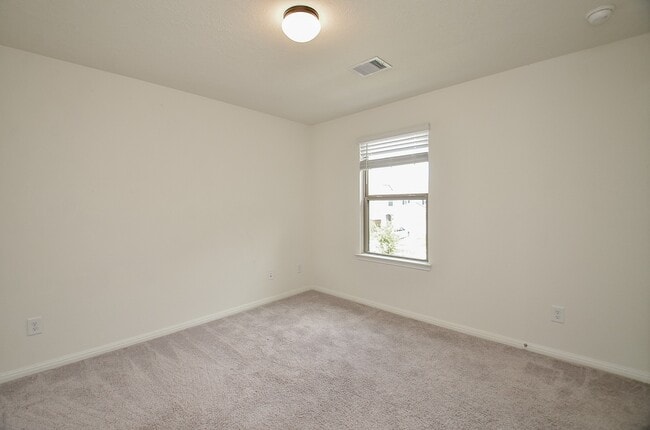 Building Photo - 2892 Grand Anse Dr