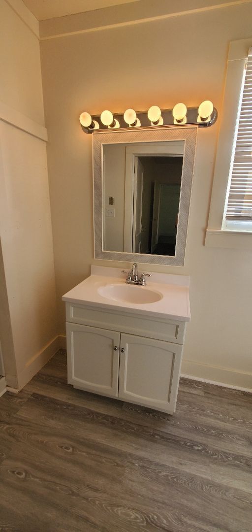 Building Photo - So Much Space