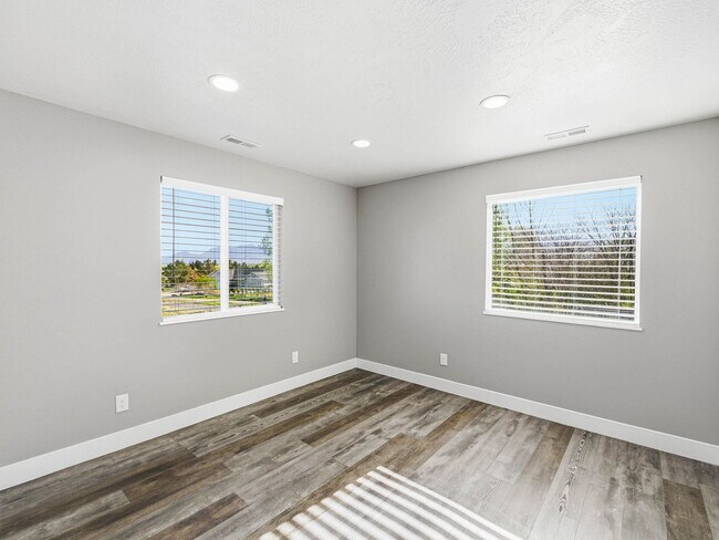 Building Photo - RES_O VAN DER WATT_14512