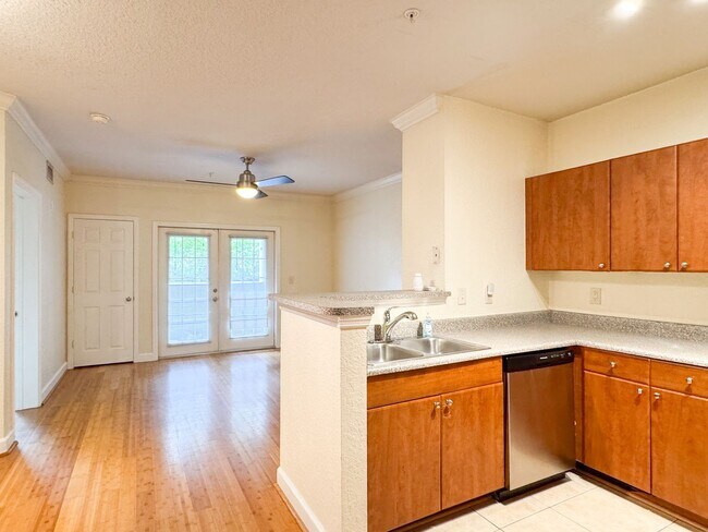 Building Photo - The Grande Downtown - One bedroom one bath...