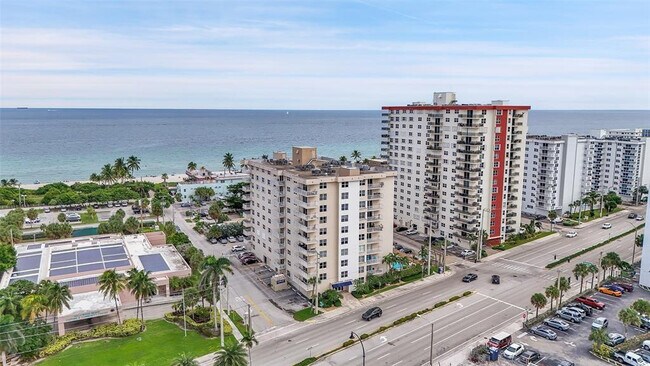 Building Photo - 1401 S Ocean Dr