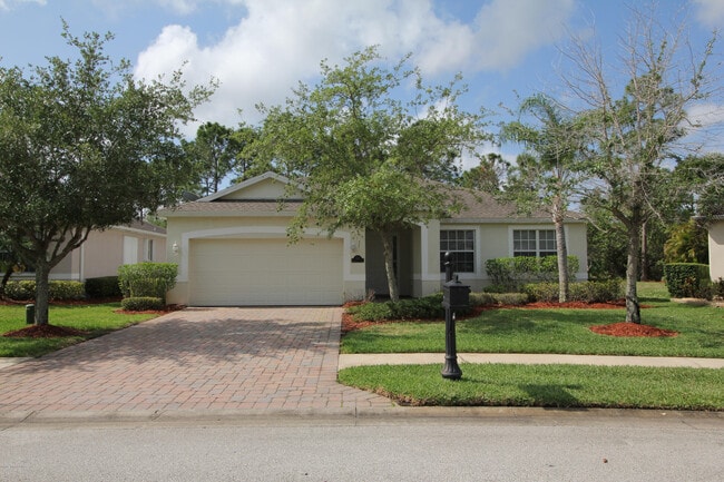 Building Photo - 523 Gardendale Cir SE