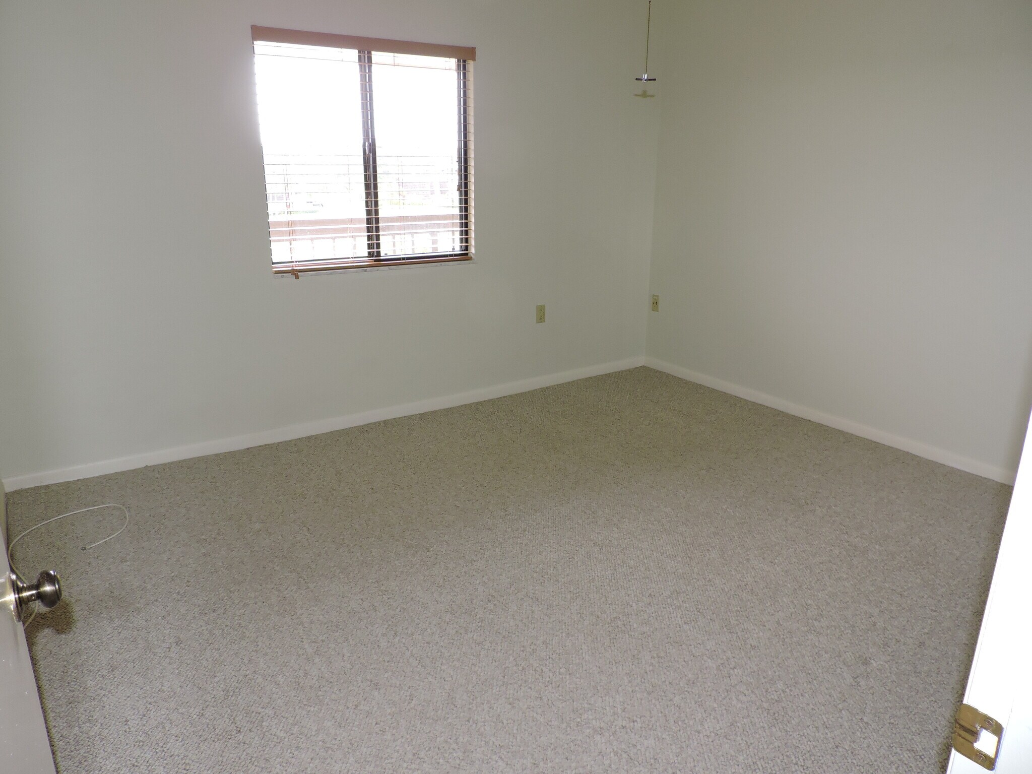 Building Photo - 701 Seafarer Cir