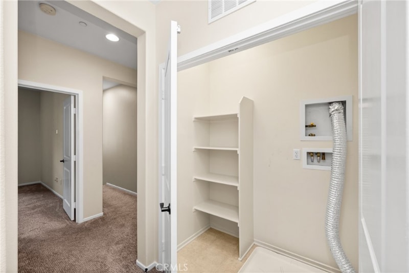 Building Photo - 544 S Casita St