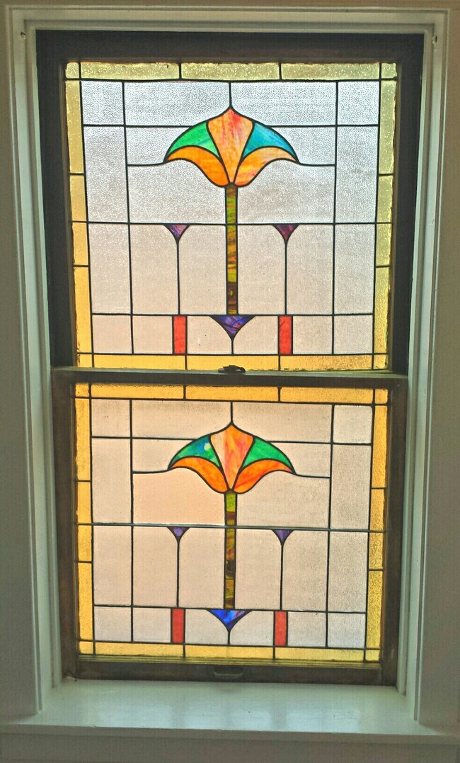 Building Photo - 4563 Shenandoah Ave