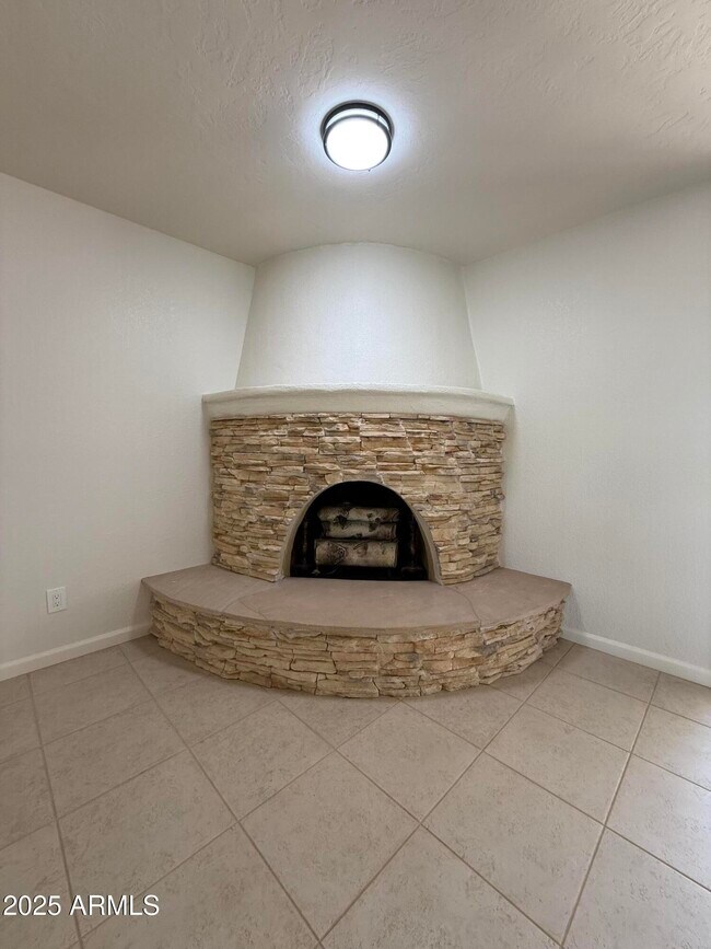 Building Photo - 12323 E Appaloosa Pl