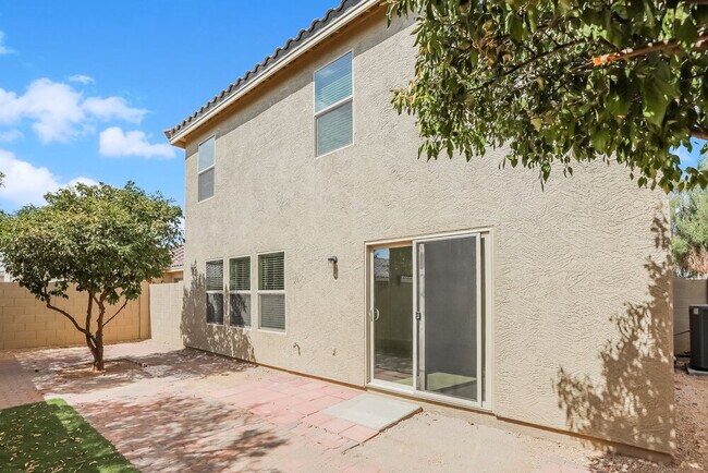 Building Photo - 6061 S Wilson Dr