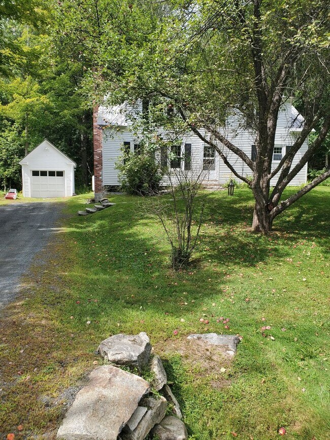 Building Photo - 16 Etna Rd