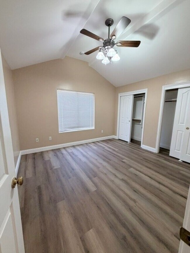 Building Photo - 5009 Glacier Canyon Ct