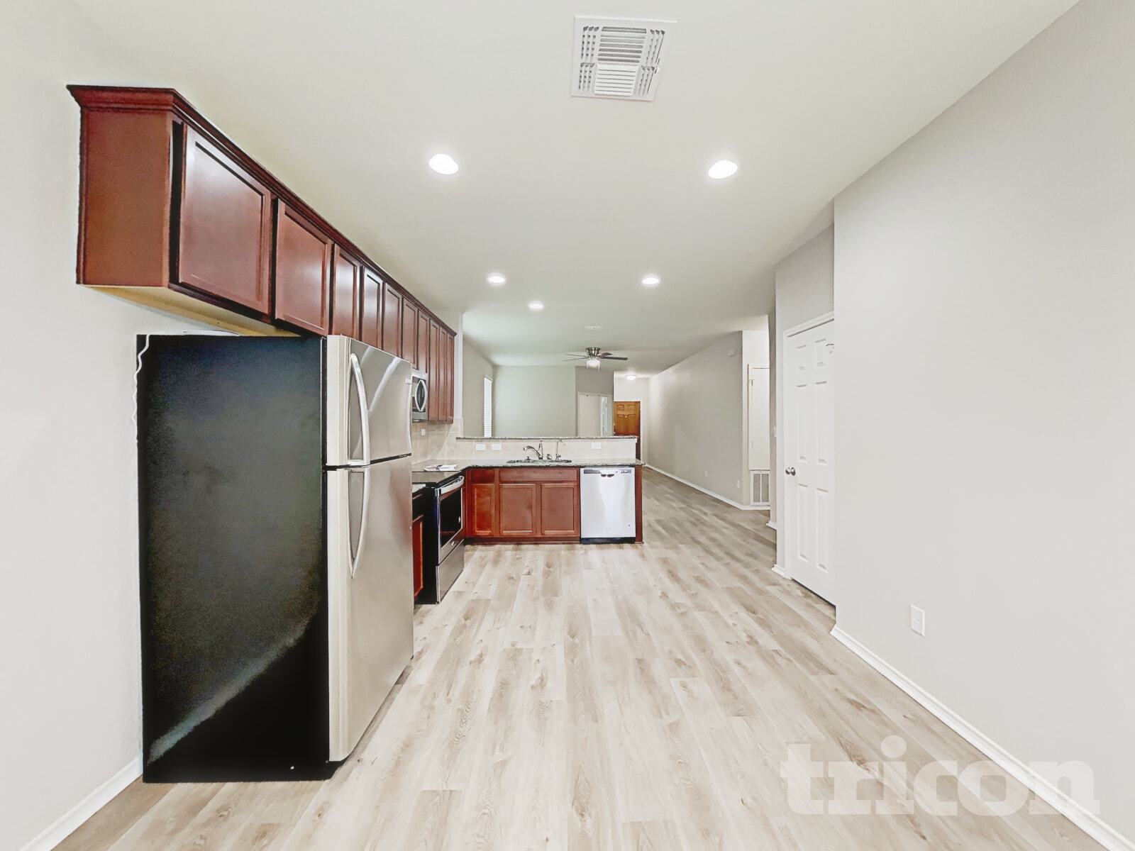 Building Photo - 221 Texas Thistle