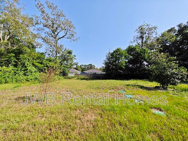 Building Photo - 8345 Nussbaum Dr