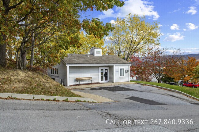 Building Photo - 100 College Park Dr