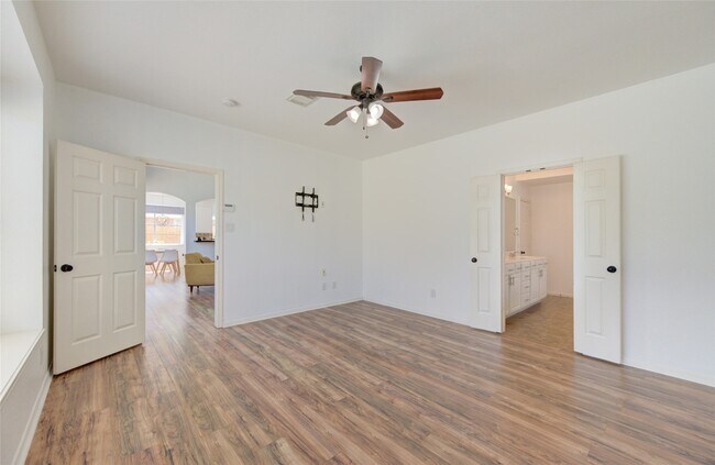 Building Photo - 6119 Rachels Ct