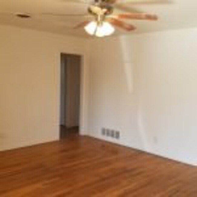 Building Photo - 4114 S Bowie St