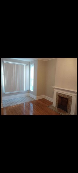 Living Room - 2818 W Wilcox St