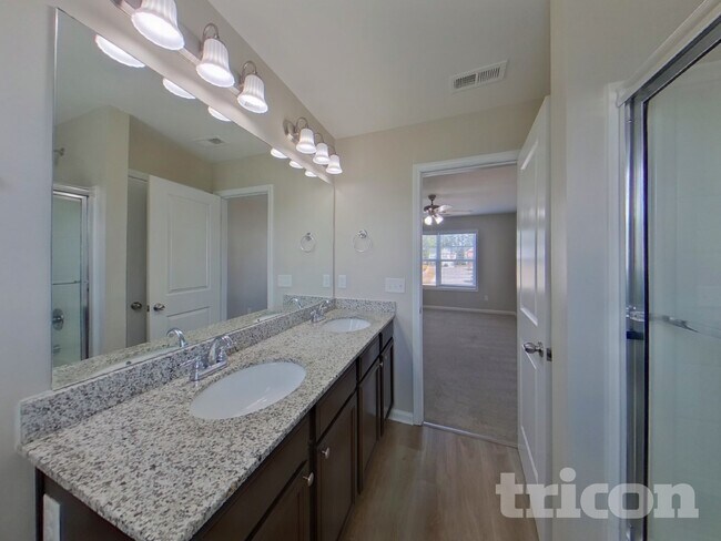 Building Photo - 1090 Heart Pine Dr