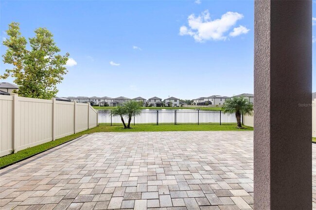 Building Photo - 7537 Pool Compass Loop