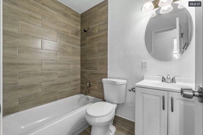 Building Photo - 12278 Hillman Dr