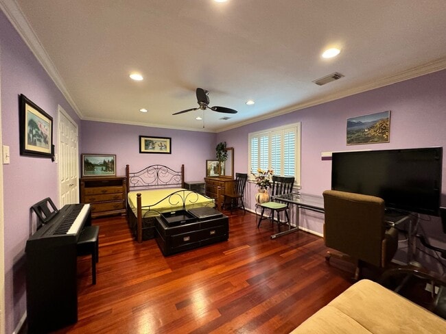 Building Photo - 9303 Bent Spur Ln