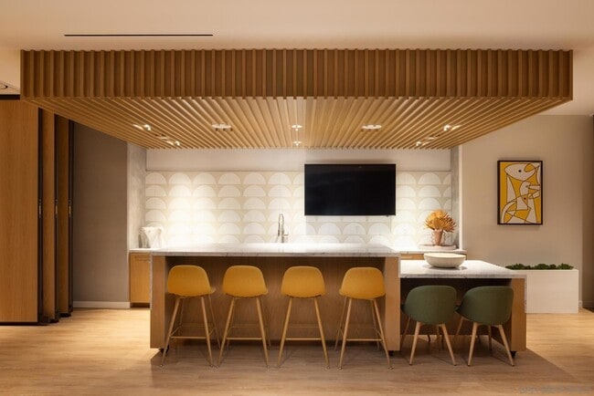 Building Photo - 1011 Union St